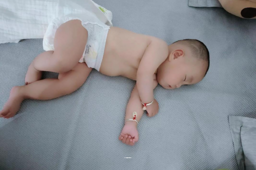黔东宝宝积食发烧怎么处理